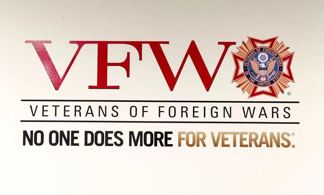 Wall Murals & Graphics