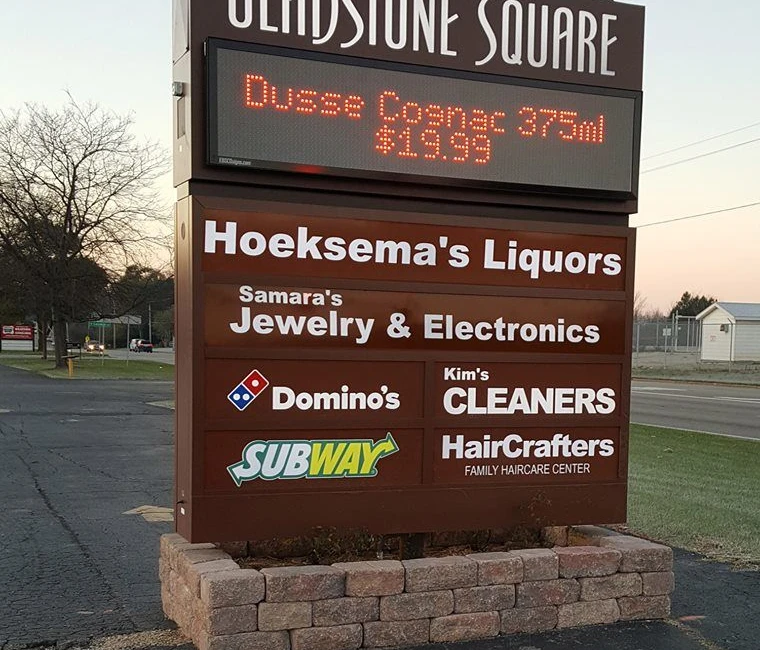 Outdoor Signage in Santa Rosa